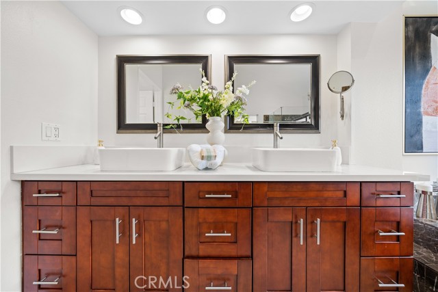 32 Belcanto, Irvine CA: https://media.crmls.org/medias/a1a05dd8-69eb-4aca-b25e-05568506ea29.jpg