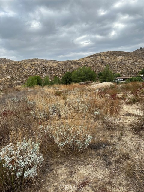 27 Starlight Mesa Drive, Hemet, California 92543, ,Land,For Sale,27 Starlight Mesa Drive,CRSW23164767