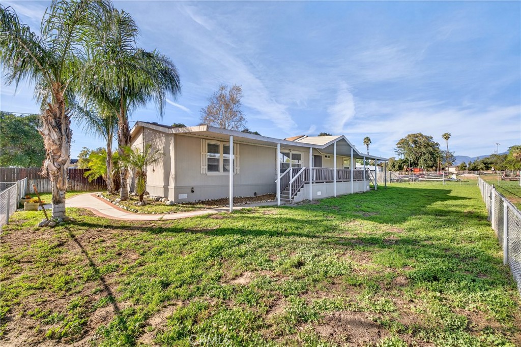 1067 Stevenson #A & B