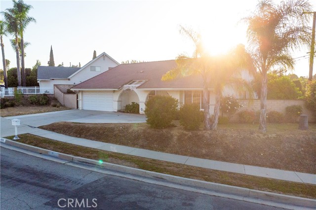 Image 28 of 32 For 16495 Canelones Drive