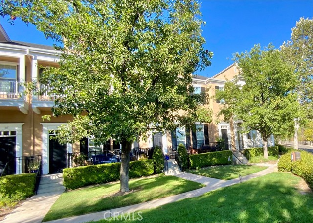 Detail Gallery Image 20 of 22 For 24024 Bridgeport Ln #25,  Valencia,  CA 91355 - 3 Beds | 2/1 Baths
