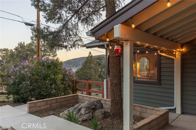 Detail Gallery Image 6 of 41 For 1841 Golden Rod Ave, Big Bear City,  CA 92314 - 4 Beds | 2/1 Baths