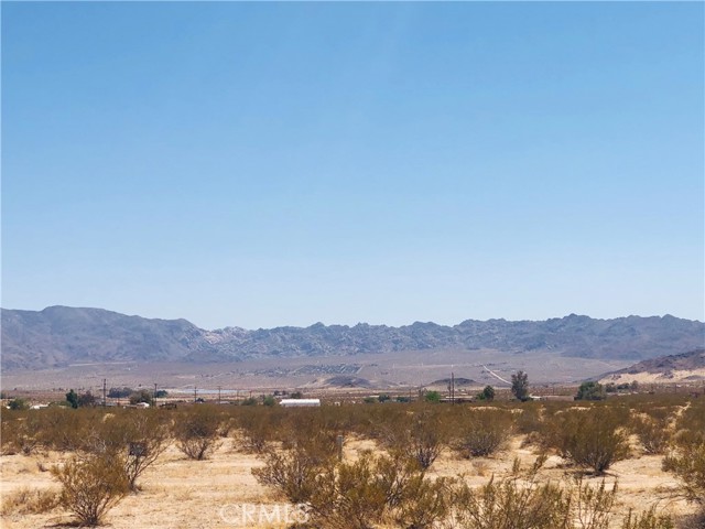 Detail Gallery Image 2 of 7 For 0 Near Emerald Dr, Twentynine Palms,  CA 92277 - – Beds | – Baths
