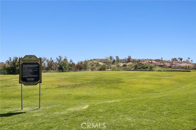 21391 Birdhollow Drive, Trabuco Canyon CA: https://media.crmls.org/medias/a1a2d8d1-bc7d-429d-b998-7ddc235aac70.jpg