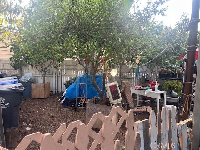 Detail Gallery Image 5 of 5 For 106 Amalfi, Santa Ana,  CA 92703 - 2 Beds | 2 Baths