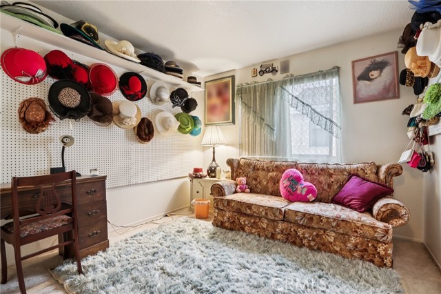 Detail Gallery Image 17 of 28 For 25821 via Kannela, Moreno Valley,  CA 92551 - 4 Beds | 3 Baths