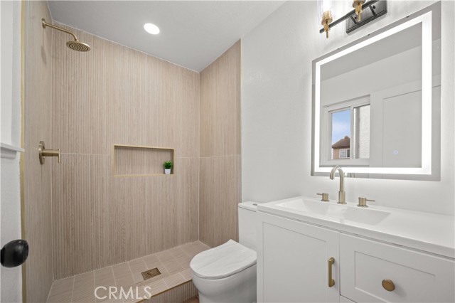 554 E Fairfield Court, Ontario CA: https://media.crmls.org/medias/a1a4952b-040c-4dcf-88e3-d1e1a9604bb0.jpg