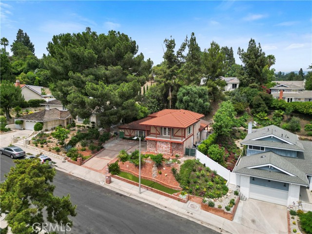 Detail Gallery Image 4 of 52 For 11300 Dulcet Ave, Porter Ranch,  CA 91326 - 5 Beds | 3 Baths