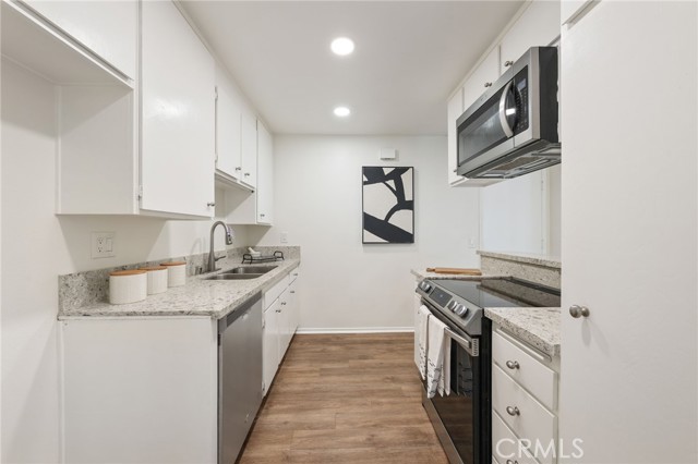 1634 Iowa Street, Costa Mesa CA: https://media.crmls.org/medias/a1a711b5-7723-4ee5-b090-4f4e412b5a57.jpg