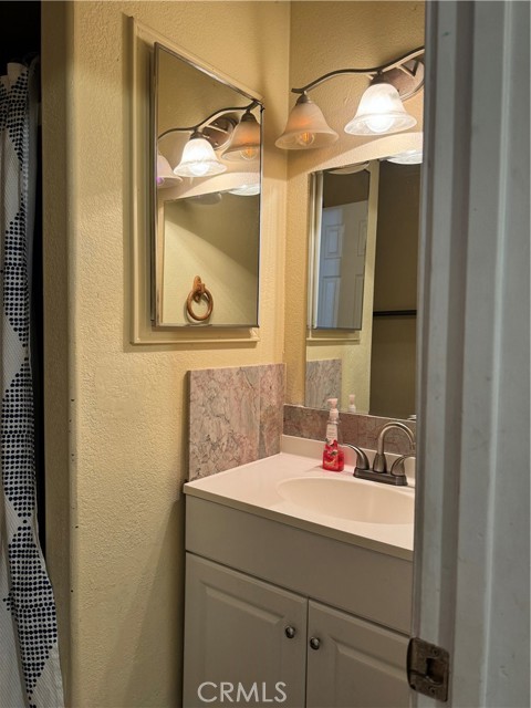 Detail Gallery Image 6 of 10 For 7122 Natal Dr, Westminster,  CA 92683 - – Beds | – Baths