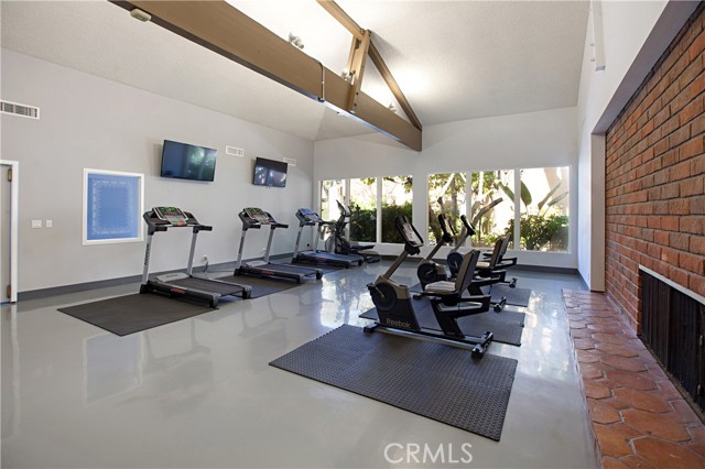 1001 W Macarthur Boulevard, Santa Ana CA: https://media.crmls.org/medias/a1a9d2df-2ec9-41d3-9148-4b683b9b068c.jpg