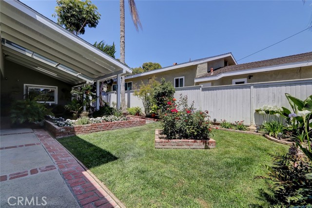 1837 8th Street, Manhattan Beach, California 90266, 3 Bedrooms Bedrooms, ,2 BathroomsBathrooms,Residential,Sold,8th,SB22116074