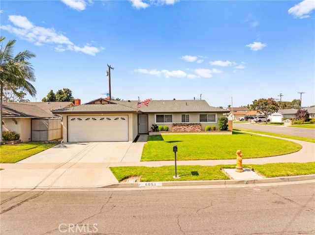 6051 Santa Barbara Avenue, Garden Grove CA: https://media.crmls.org/medias/a1ab0470-26f6-416b-b65a-467477d12e3a.jpg