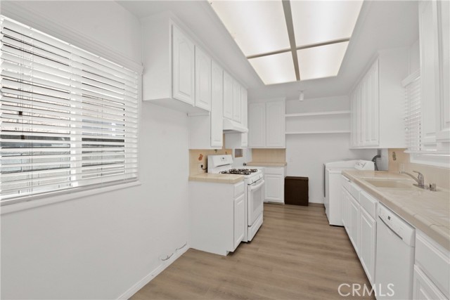 7518 Kengard Avenue, Whittier CA: https://media.crmls.org/medias/a1ab1752-f1b5-48db-9dad-66a619ab3f01.jpg