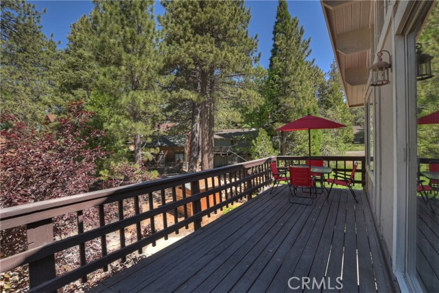 33469 Squirrel Drive, Green Valley Lake CA: https://media.crmls.org/medias/a1ab2909-7e03-46f1-b5f3-3d1199854b4c.jpg