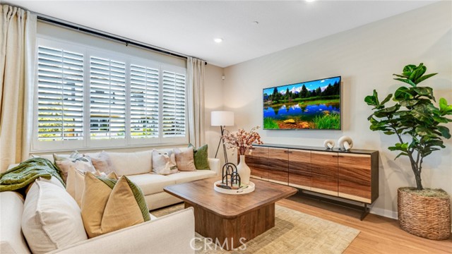 2709 W Amberley Privado, Ontario CA: https://media.crmls.org/medias/a1abc058-8432-4801-83c2-cb365e767bbf.jpg