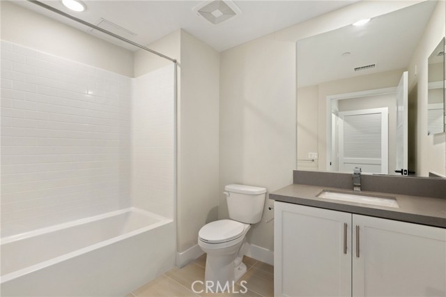 Detail Gallery Image 25 of 38 For 16175 Dawn Way #202,  Tustin,  CA 92782 - 2 Beds | 2 Baths