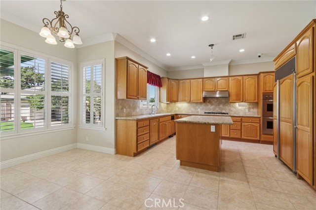 Image 15 of 62 For 16860 Rayen Street