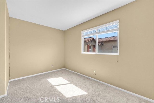 Image 14 of 30 For 323 Lydia  