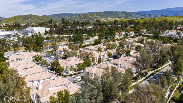 Image 31 of 35 For 8215 White Oak  19