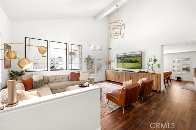 32211 Camino Nunez, Temecula CA: https://media.crmls.org/medias/a1ad28fc-8ec6-485b-8fbe-858242c02b1e.jpg