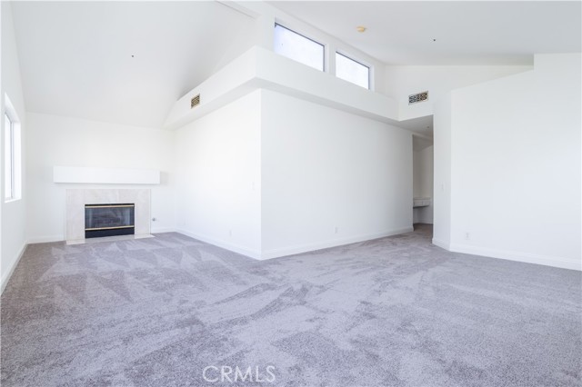 Detail Gallery Image 9 of 34 For 9155 Noble, North Hills,  CA 91343 - 4 Beds | 3 Baths