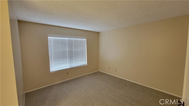 Detail Gallery Image 20 of 33 For 17294 Walnut Ave, Fontana,  CA 92336 - 3 Beds | 2/1 Baths