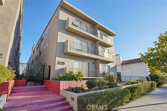 Detail Gallery Image 2 of 32 For 320 E Spruce, Inglewood,  CA 90301 - 2 Beds | 2 Baths