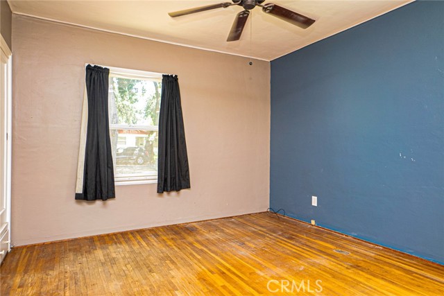 987 W 23rd Street, San Bernardino CA: https://media.crmls.org/medias/a1af89d9-d4d0-49eb-b19f-ac61ee95de8d.jpg