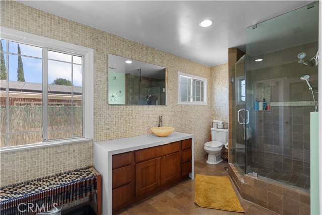 17172 Lahey Street, Granada Hills CA: https://media.crmls.org/medias/a1b0c9f4-6e4b-42fb-ba3c-dc4d4e9d4e9f.jpg