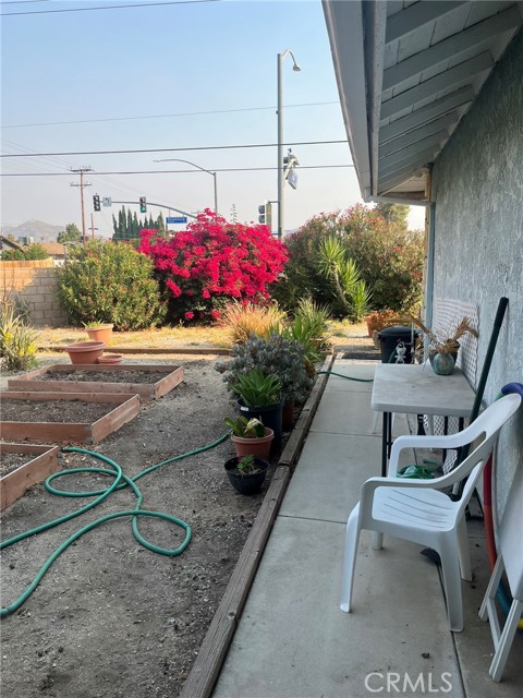 24511 Delphinium Avenue, Moreno Valley CA: https://media.crmls.org/medias/a1b18622-3f04-4ca4-a124-0b928b12f269.jpg
