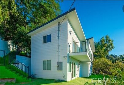 3728 Berry Drive, Studio City CA: https://media.crmls.org/medias/a1b1c47f-62e5-439a-83e5-fbe70e0d4d99.jpg