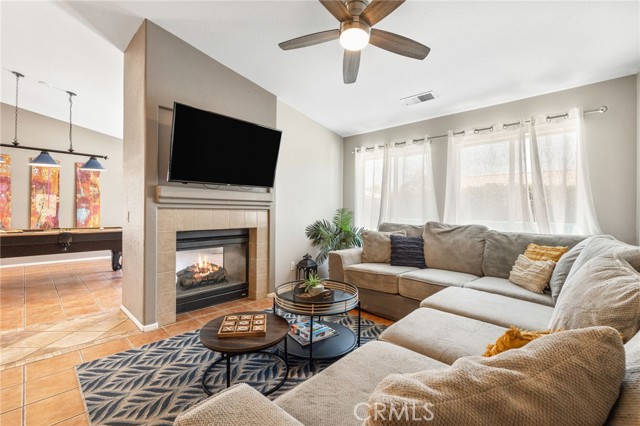83250 Beverly Circle, Indio CA: https://media.crmls.org/medias/a1b215ac-2f0e-465b-88d7-fed37c3b2204.jpg