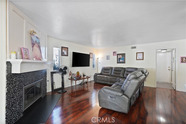 Detail Gallery Image 16 of 39 For 487 E 1st St, San Jacinto,  CA 92583 - 3 Beds | 2/1 Baths