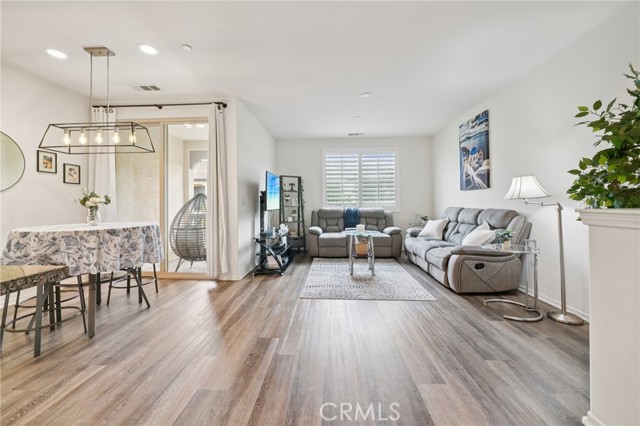 Detail Gallery Image 2 of 27 For 3160 E Yountville Dr #10,  Ontario,  CA 91761 - 2 Beds | 2 Baths