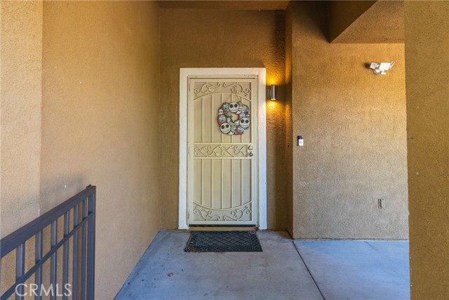 Detail Gallery Image 6 of 38 For 25840 Iris Ave #B,  Moreno Valley,  CA 92551 - 2 Beds | 2/1 Baths