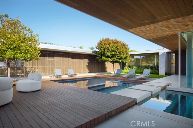 2460 Monaco Drive, Laguna Beach CA: https://media.crmls.org/medias/a1b37757-14e0-4028-8149-ce622a1b0528.jpg