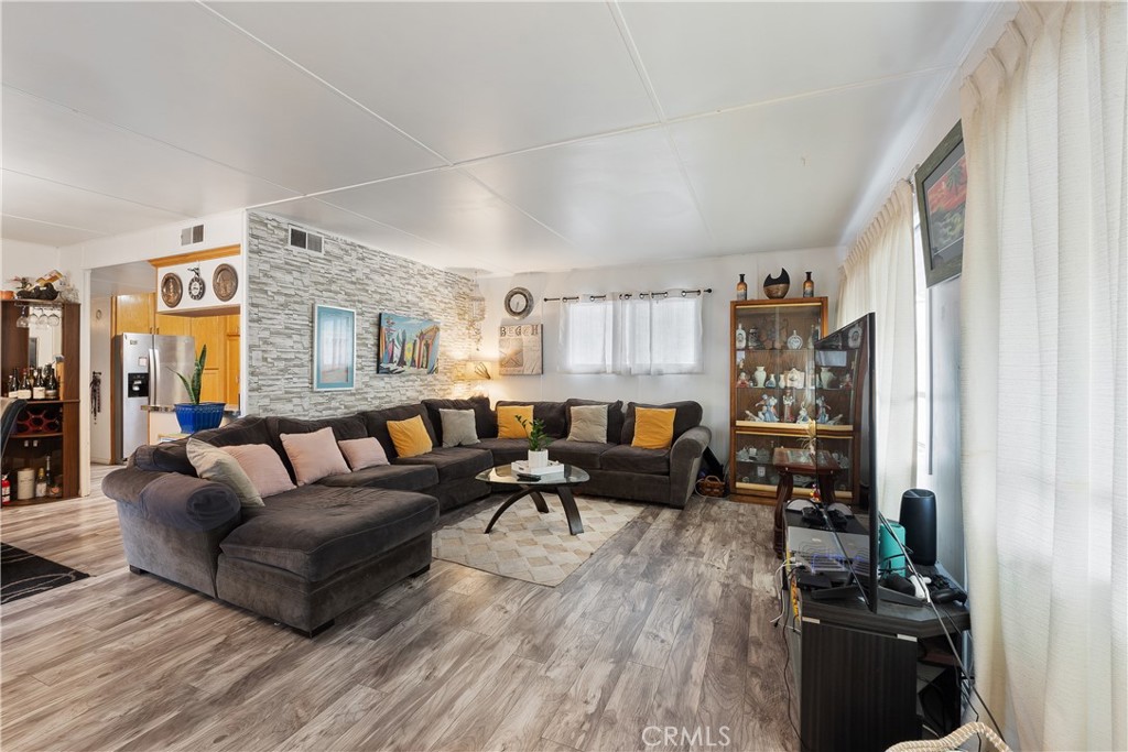 MLS #OC26158322 image #16