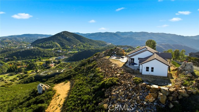 Detail Gallery Image 7 of 34 For 39472 Vista Del Bosque, Murrieta,  CA 92562 - 3 Beds | 2 Baths