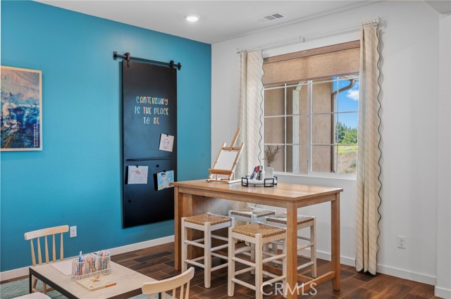 Image 2 of 42 For 4129 Daisy Lane