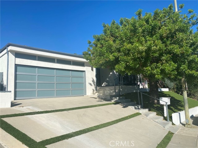 15672 Castlewoods Drive, Sherman Oaks CA: https://media.crmls.org/medias/a1b475b8-e41f-465f-bd00-ff9b3b1218e8.jpg