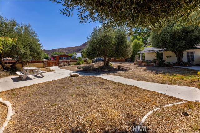 33097 Case Street, Lake Elsinore CA: https://media.crmls.org/medias/a1b48930-2523-43c1-9f0f-442a52668236.jpg