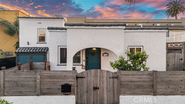 Detail Gallery Image 2 of 59 For 3740 E Mayfield St, Long Beach,  CA 90804 - 2 Beds | 1 Baths