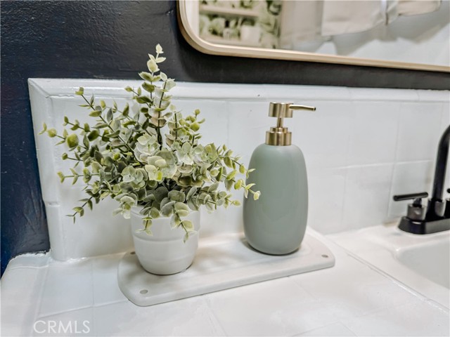 Detail Gallery Image 9 of 13 For 5050 1st, Joshua Tree,  CA 92252 - 2 Beds | 1 Baths