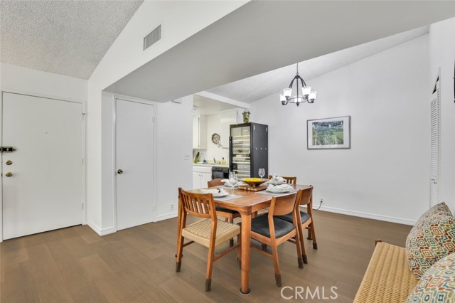 26058 Serrano Court, Lake Forest CA: https://media.crmls.org/medias/a1b69e81-272a-4a2a-b842-00999ea497fc.jpg