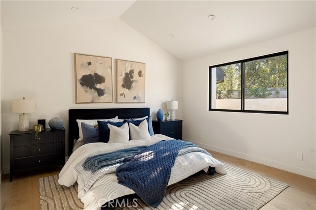 Detail Gallery Image 21 of 32 For 13949 Cumpston St, Sherman Oaks,  CA 91401 - 3 Beds | 3/1 Baths