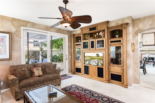 12665 Stanton, Tustin CA: https://media.crmls.org/medias/a1b77104-f9f1-44d4-bc39-371d3e7a7b08.jpg