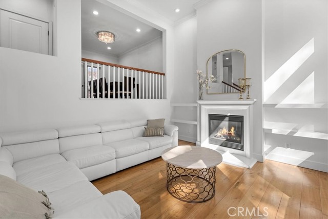 Image 7 of 33 For 5801 Kiyot Way  7