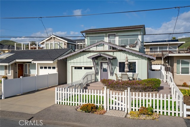 Detail Gallery Image 3 of 63 For 2065 Pacific Ave, Cayucos,  CA 93430 - 3 Beds | 3 Baths