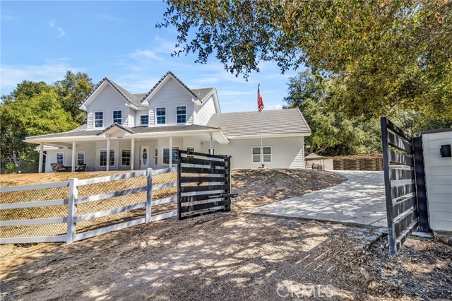 35426 Calle Grande, Lake Elsinore CA: https://media.crmls.org/medias/a1b88e8f-a76d-4c8f-bff3-0f52fd77d1aa.jpg